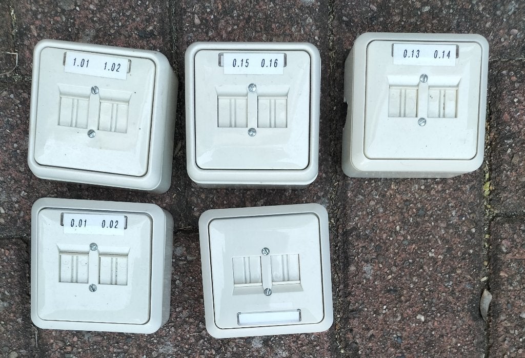 inbouw/opbouw  UTP contactdozen, Ophalen of Verzenden, Zo goed als nieuw