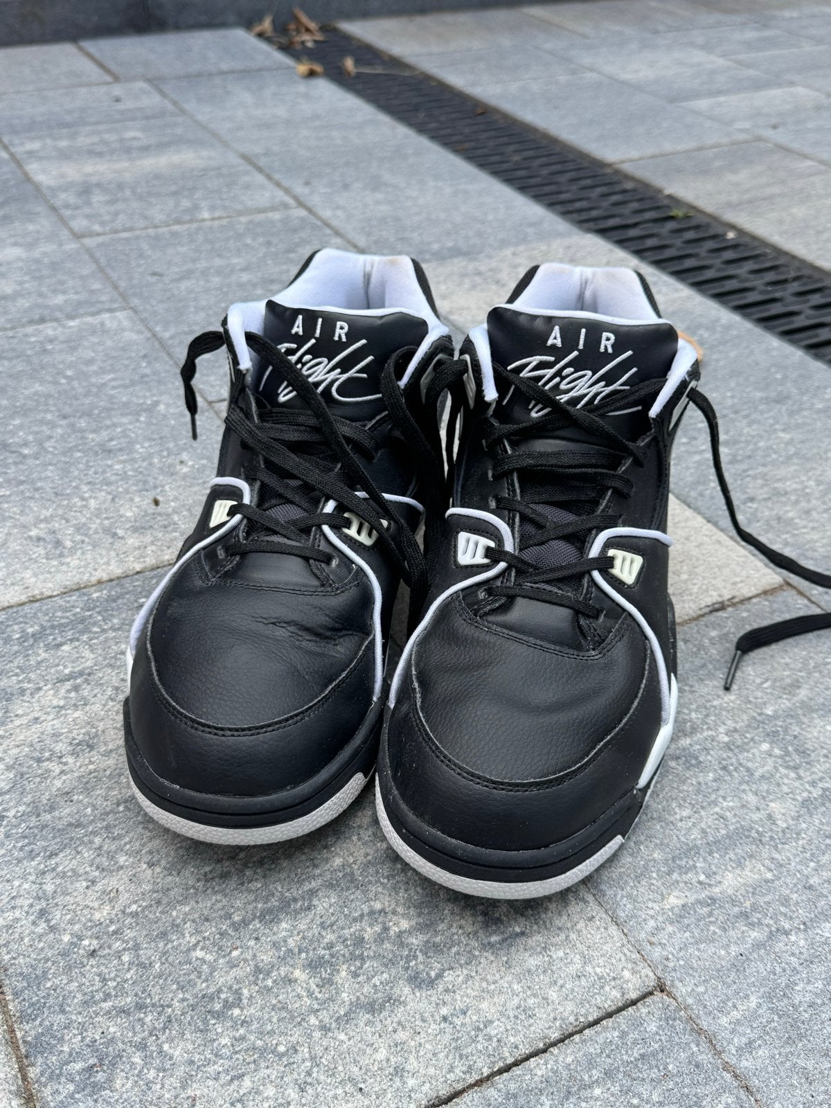 Nike Flight basketbalschoenen - Maat 45, Ophalen of Verzenden, Gedragen, Zwart, Sneakers of Gympen