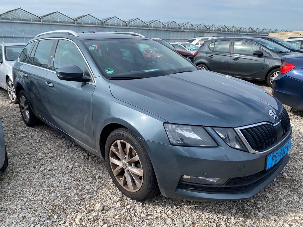 Skoda Octavia Combi 2017 * 1.6 TDI Greentech Ambition Busine, Auto's, Skoda, Gebruikt, Euro 6, 4 cilinders, 116 pk