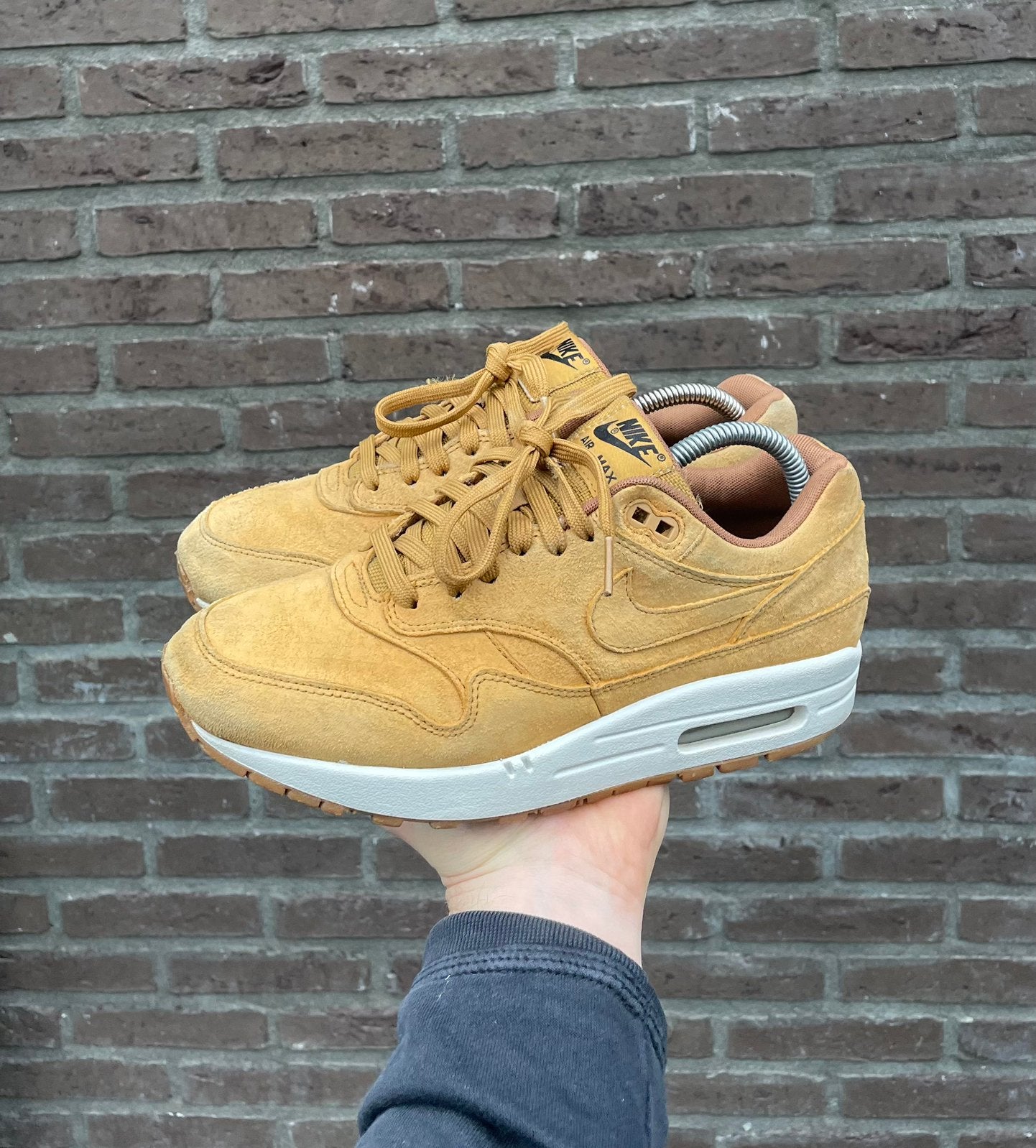 Nike Air Max 1 Premium Wheat Pack, Overige kleuren, Ophalen of Verzenden, Sneakers of Gympen, Zo goed als nieuw
