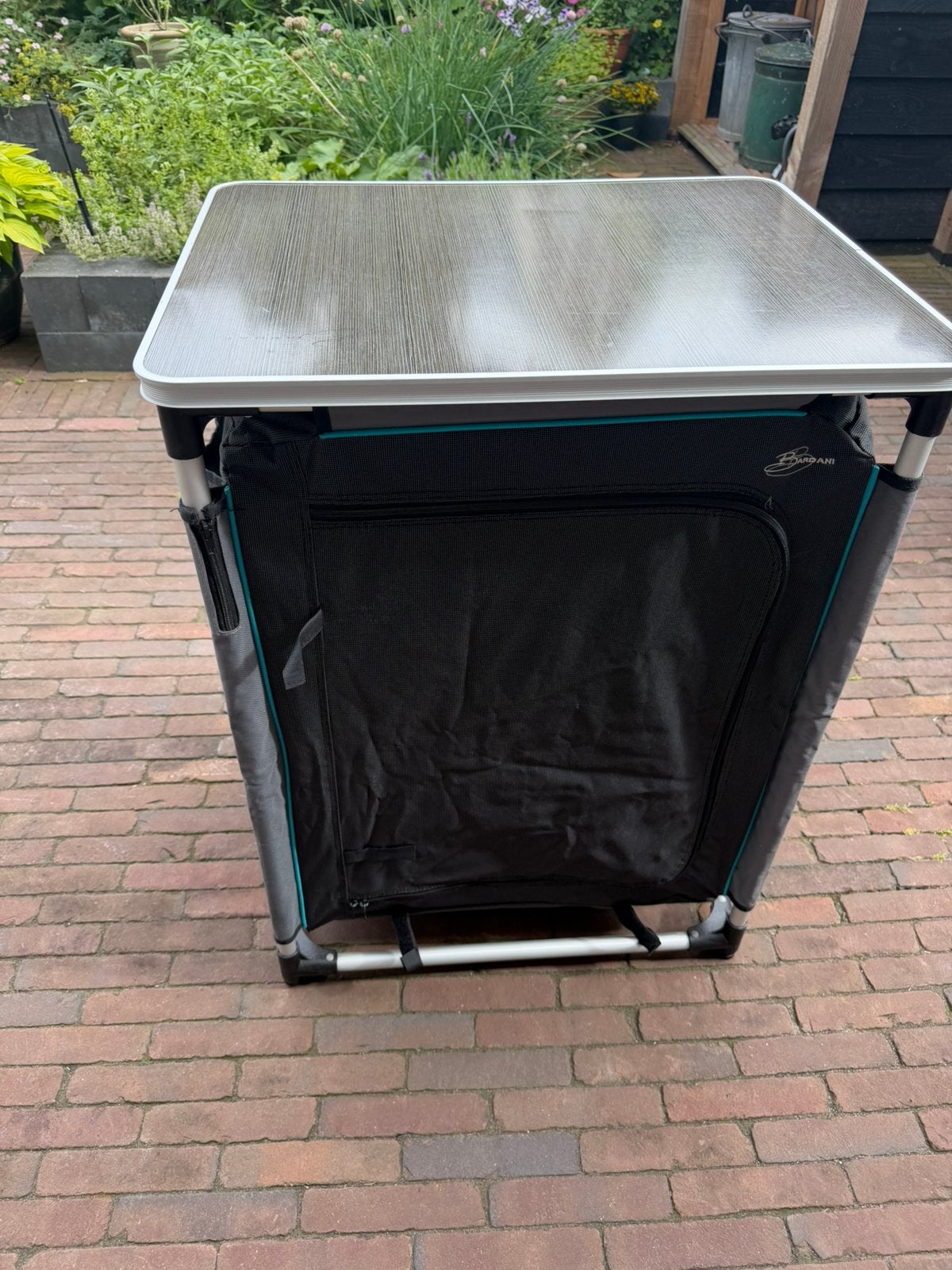 Bardani kampeer kast, Ophalen, Zo goed als nieuw, Campingkast