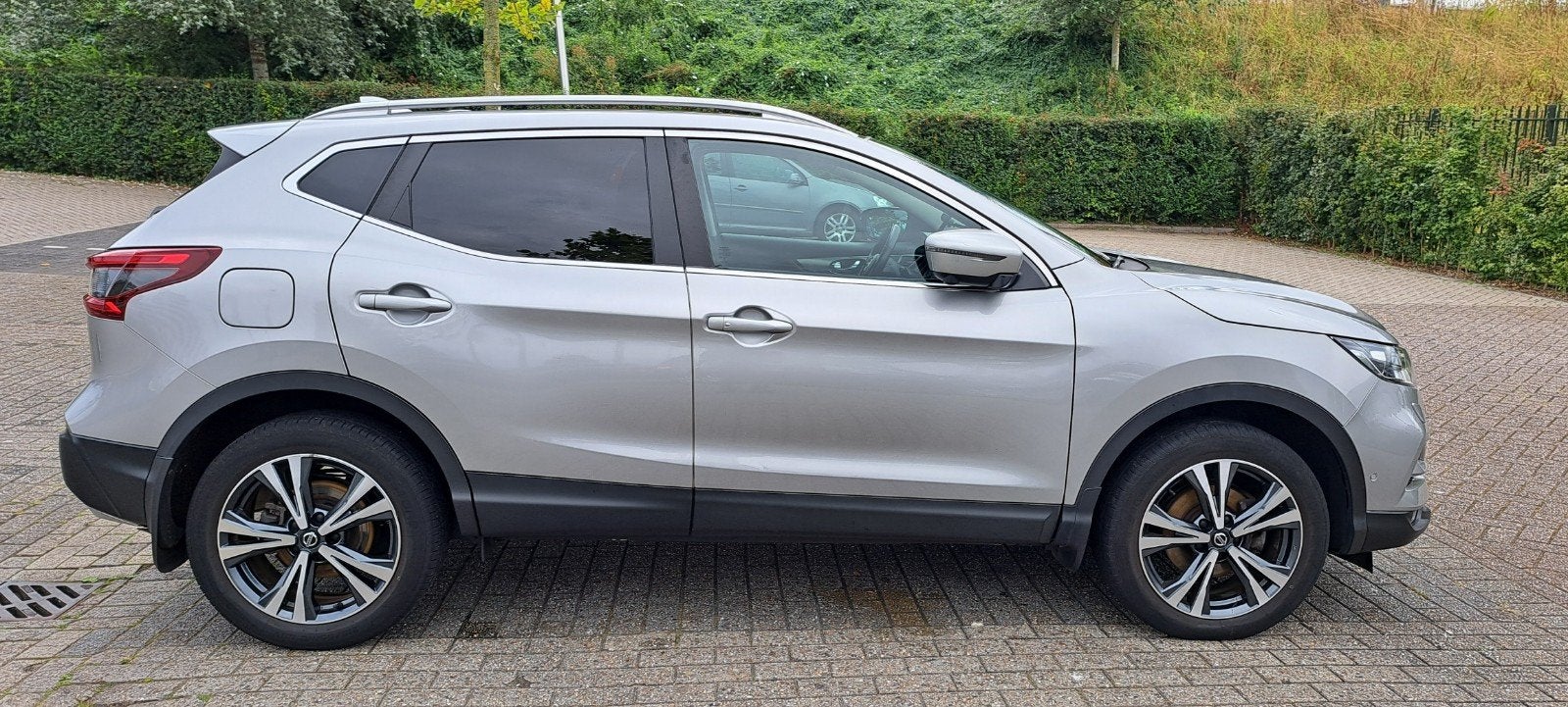 Nissan Qashqai 1.2 115pk Dig-t 2018 Grijs, Auto's, Voorwielaandrijving, 4 cilinders, 1200 kg, Handgeschakeld