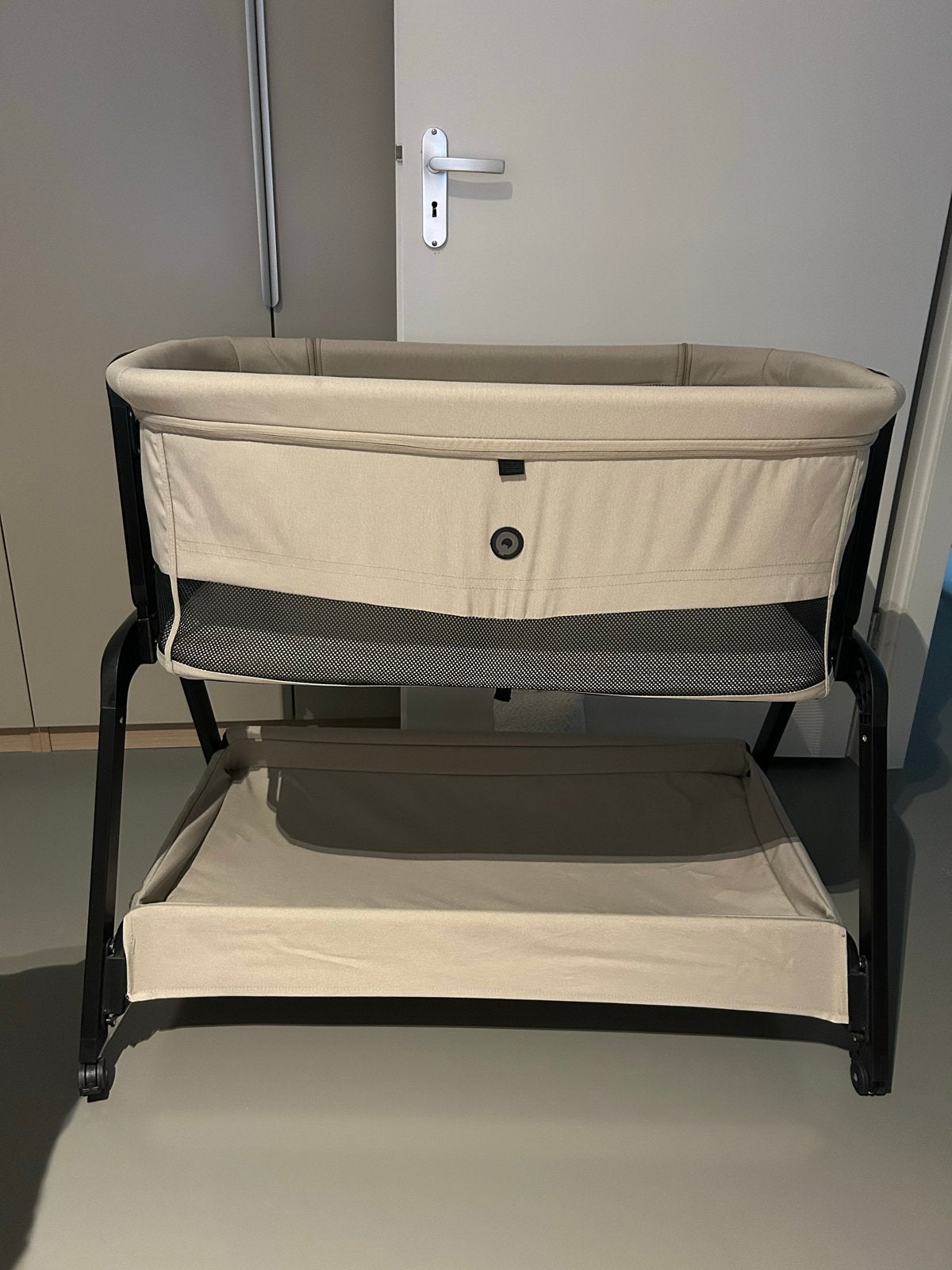 Qute Co-Sleeper Q-Breeze Plus Mild Taupe + accessoires, Ophalen, Gebruikt, Wieg