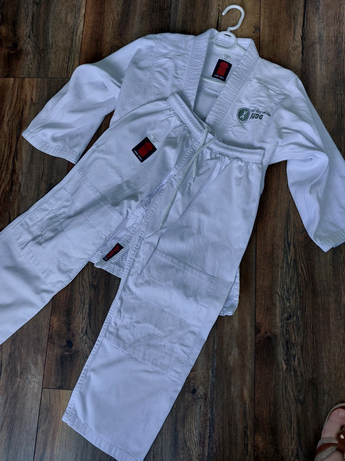 Essimo Judo Pak Maat 150 - Zo goed als nieuw, Maat XS of kleiner, Judo, Vechtsportpak, Ophalen of Verzenden