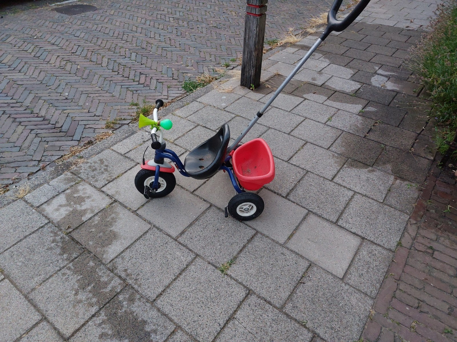 Puky driewieler met duwstang en kiepbakje, Velgrem, Puky, Ophalen of Verzenden, Verstelbare zitting