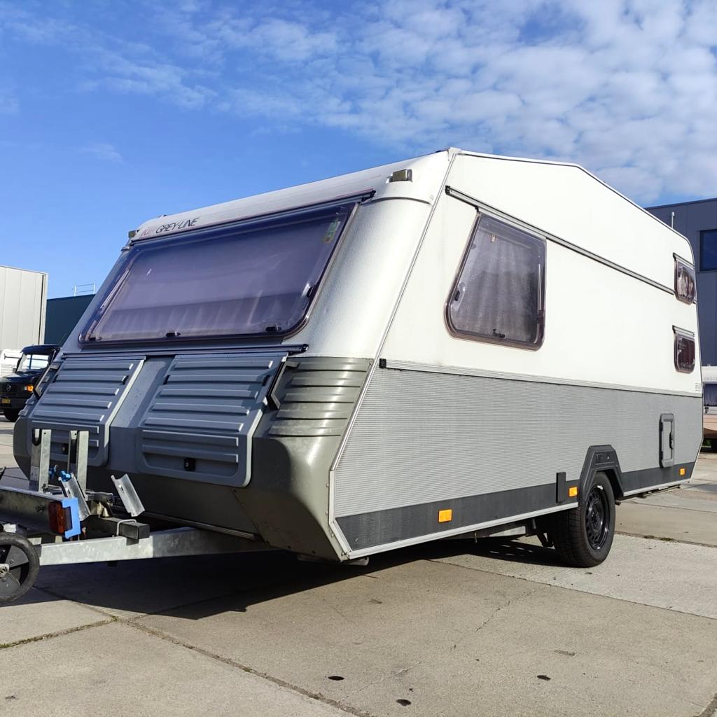 Kip 	Grey- Line 45, Caravans en Kamperen, Caravans, Rondzit, Schokbreker, Kip, Bedrijf