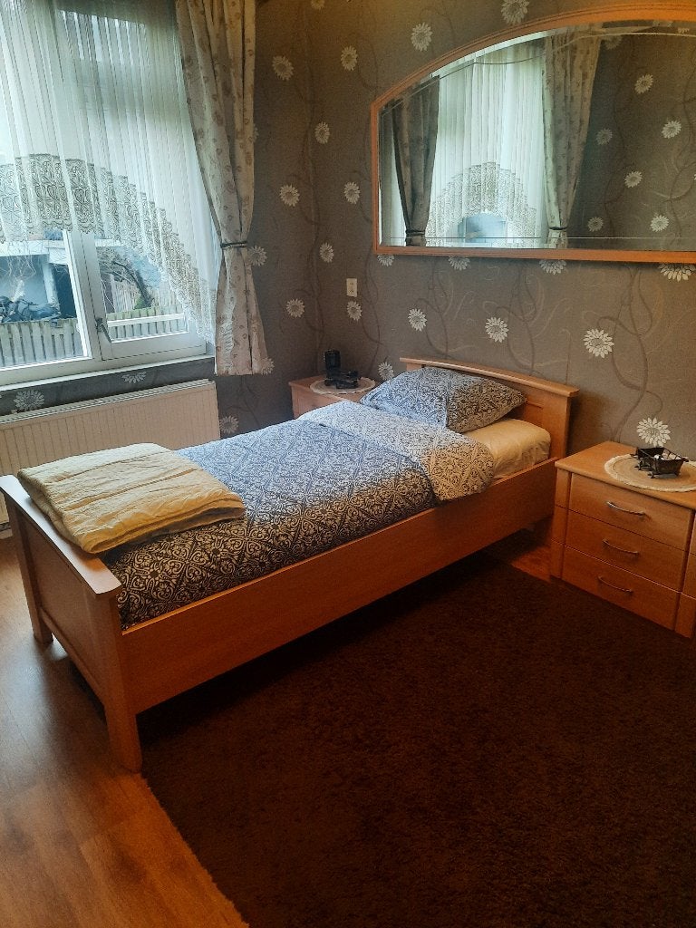 Eenpersoonsbed met matras, Ophalen, Gebruikt, 90 cm, Eenpersoons
