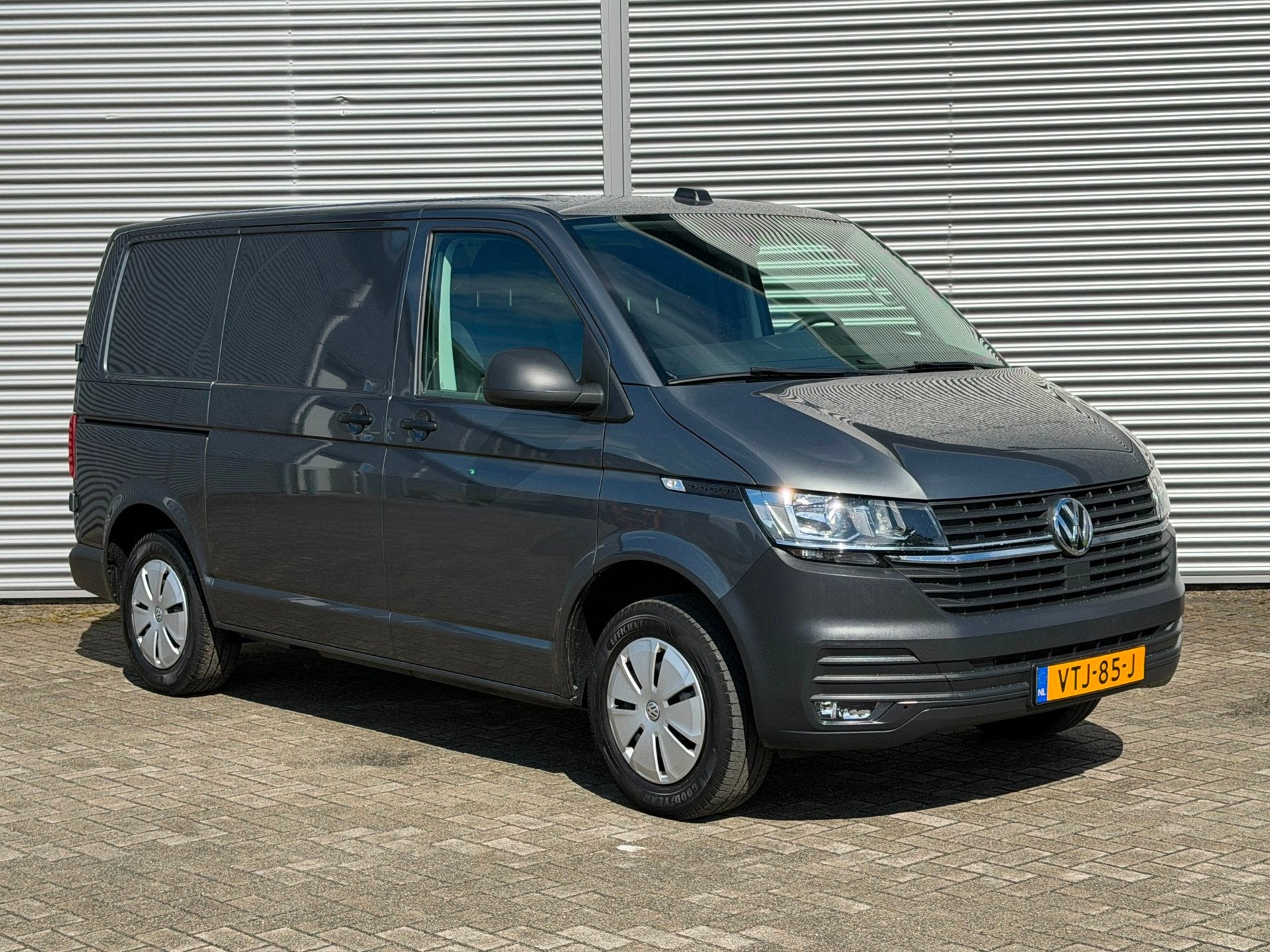 Volkswagen Transporter 2.0 TDI L1H1 150pk Airco/ Cruise/ Nav, Auto's, Bestelauto's, Voorwielaandrijving, Stof, Gebruikt, 4 cilinders