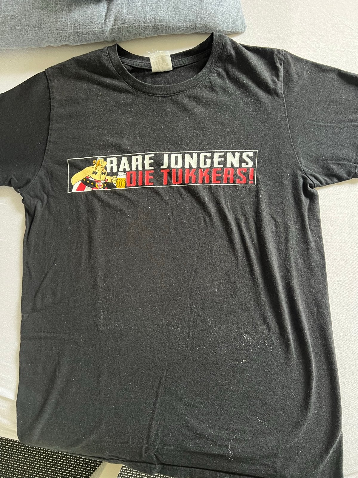 Vak-P T-shirt "Rare Jongens Die Tukkers" Maat XS, Ophalen of Verzenden, Gedragen, Maat 46 (S) of kleiner, Zwart