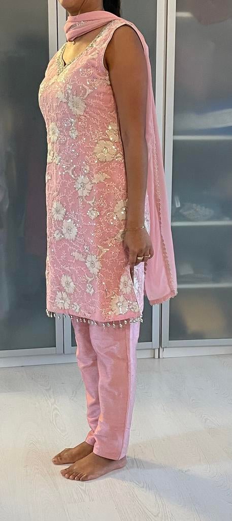 Indian party wear suit, Ophalen of Verzenden, Nieuw