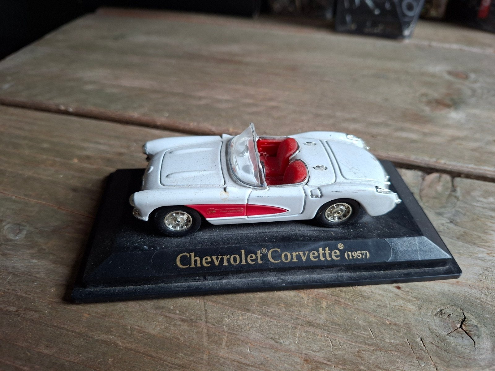 Chevrolet Corvette (1957) schaalmodel, Ophalen of Verzenden, Gebruikt, Auto, Overige merken