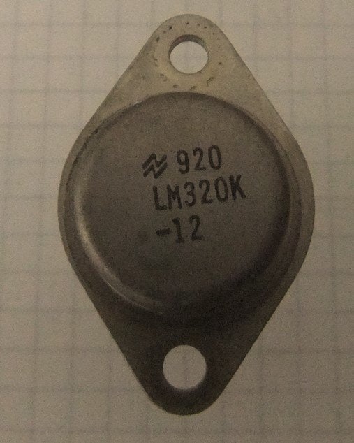 Negatieve Voltage Regulator LM320K, Ophalen of Verzenden, Gebruikt