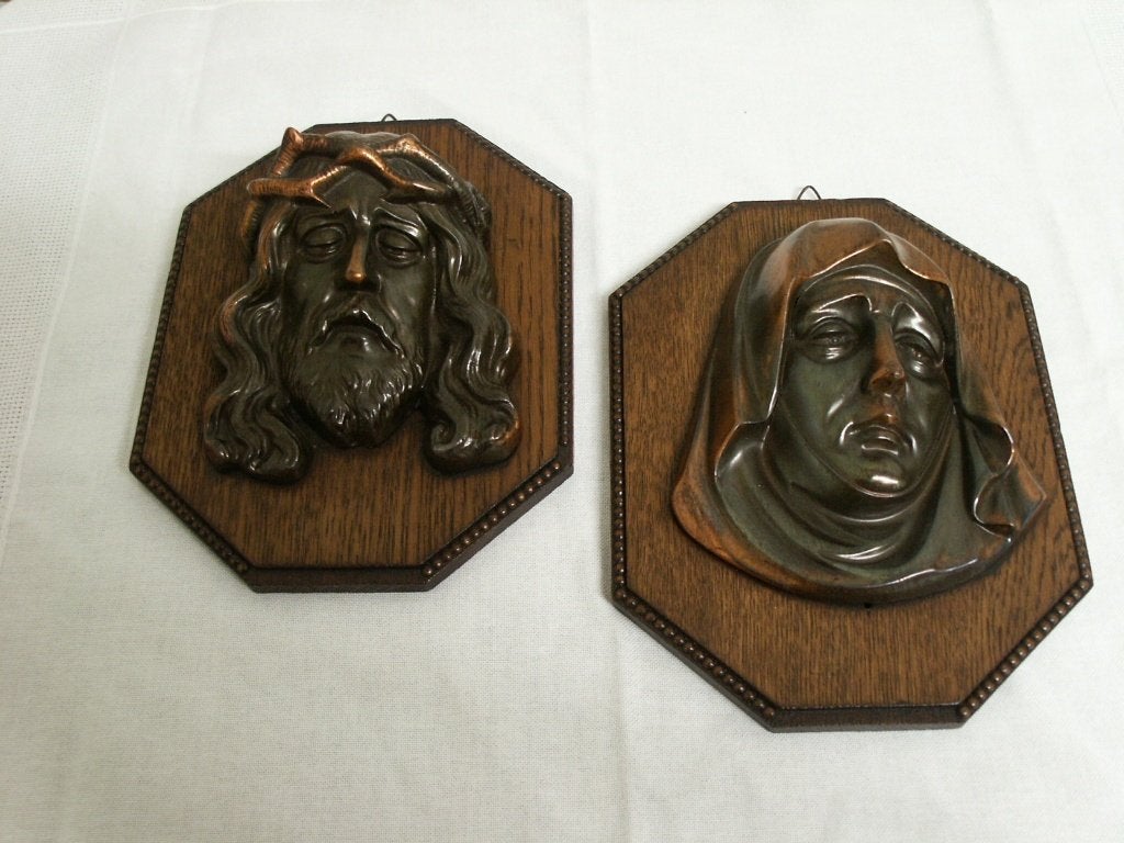 Religieuze WANDDECO. <> 2 Rood KOPEREN Koppen op Paneeltjes, Ophalen of Verzenden