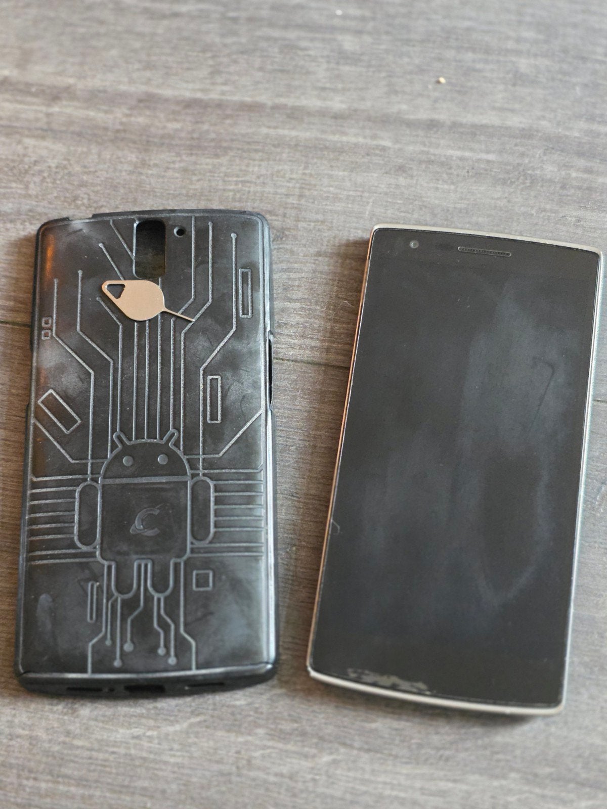 OnePlus One A0001 Sandstone + Sim Pin & Android hoesje, Telecommunicatie, Mobiele telefoons | Overige merken, Overige modellen
