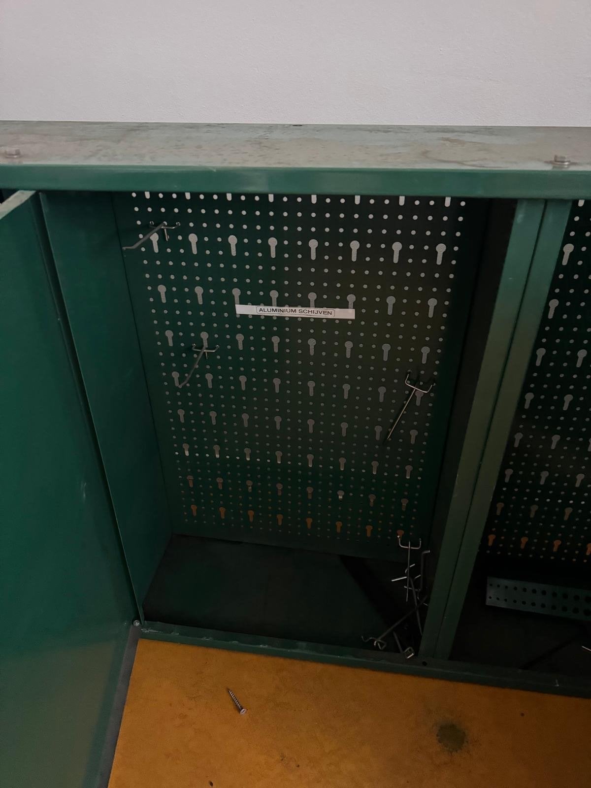Groene metalen sleutelkast met 3 deuren, Ophalen, Gebruikt