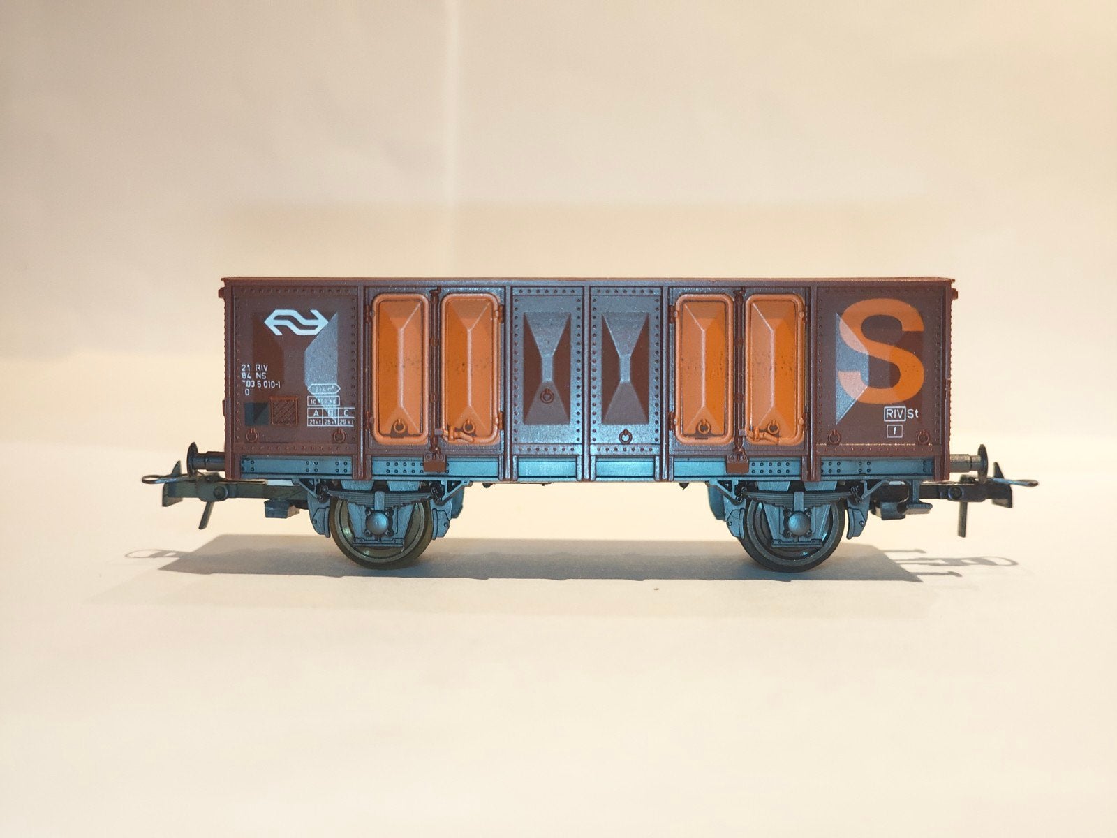 Roco h0 2x NS bakwagens zeer goede staat, Gelijkstroom, Verzenden, Wagon, Roco