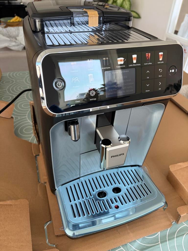 Philips Coffee machine - nieuw, Afneembaar waterreservoir, 10 kopjes of meer, Koffiemachine, Nieuw