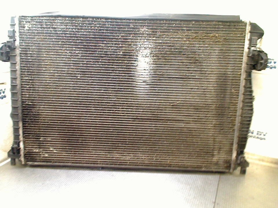 Radiateur Volkswagen Polo VI (AW1) (2017-06/..) 2Q0121253K, Gebruikt, Volkswagen, Volkswagen AG, Kundenbetreuung@volkswagen.de