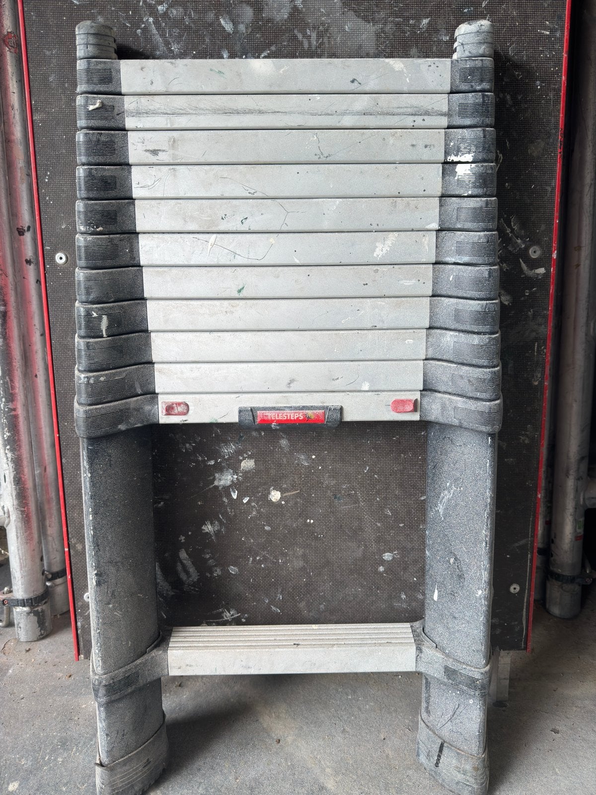 Telescoop ladder., Ophalen, Zo goed als nieuw, 2 tot 4 meter