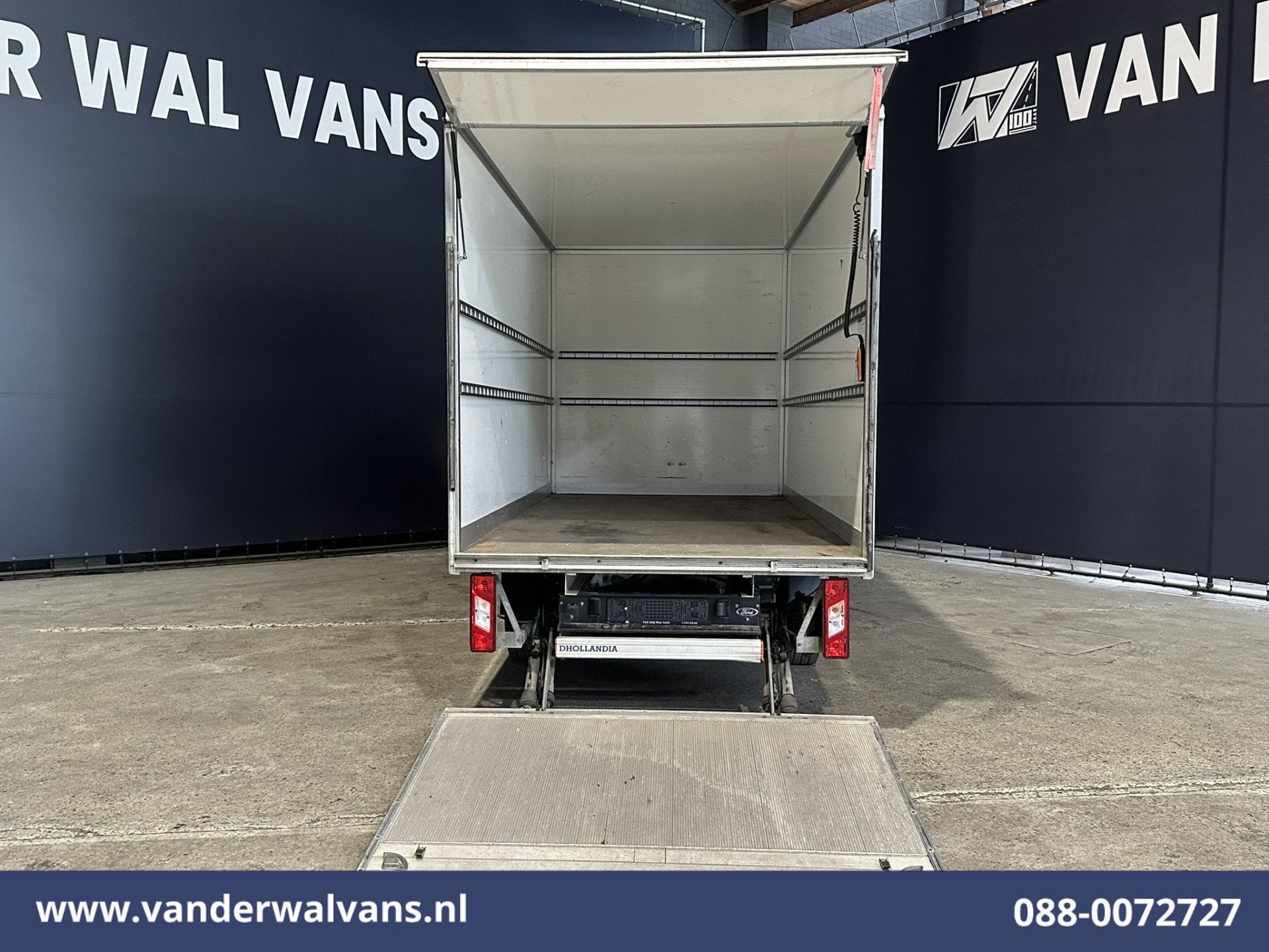 Ford Transit 2.0 TDCI 130pk Bakwagen Laadklep Euro6 Airco |, Voorwielaandrijving, Dealer onderhouden, Stof, 4 cilinders