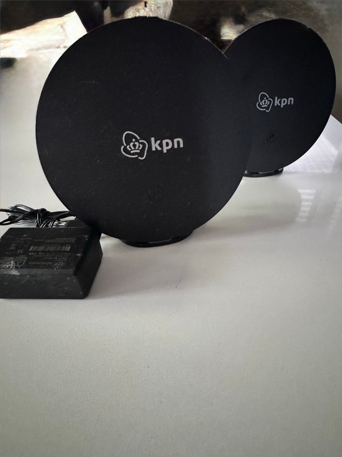 KPN Wifi Versterker (2 stuks) met adapter, Ophalen of Verzenden, Gebruikt, Router