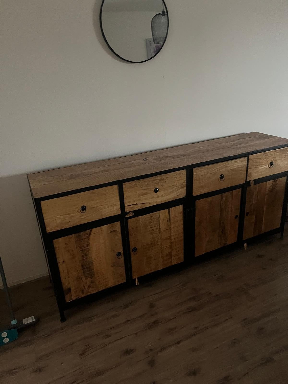 Groot Dressoir van Mangohout met Zwart Metalen Frame, Met lade(s), Industrieel, Landelijk, Zo goed als nieuw, 200 cm of meer
