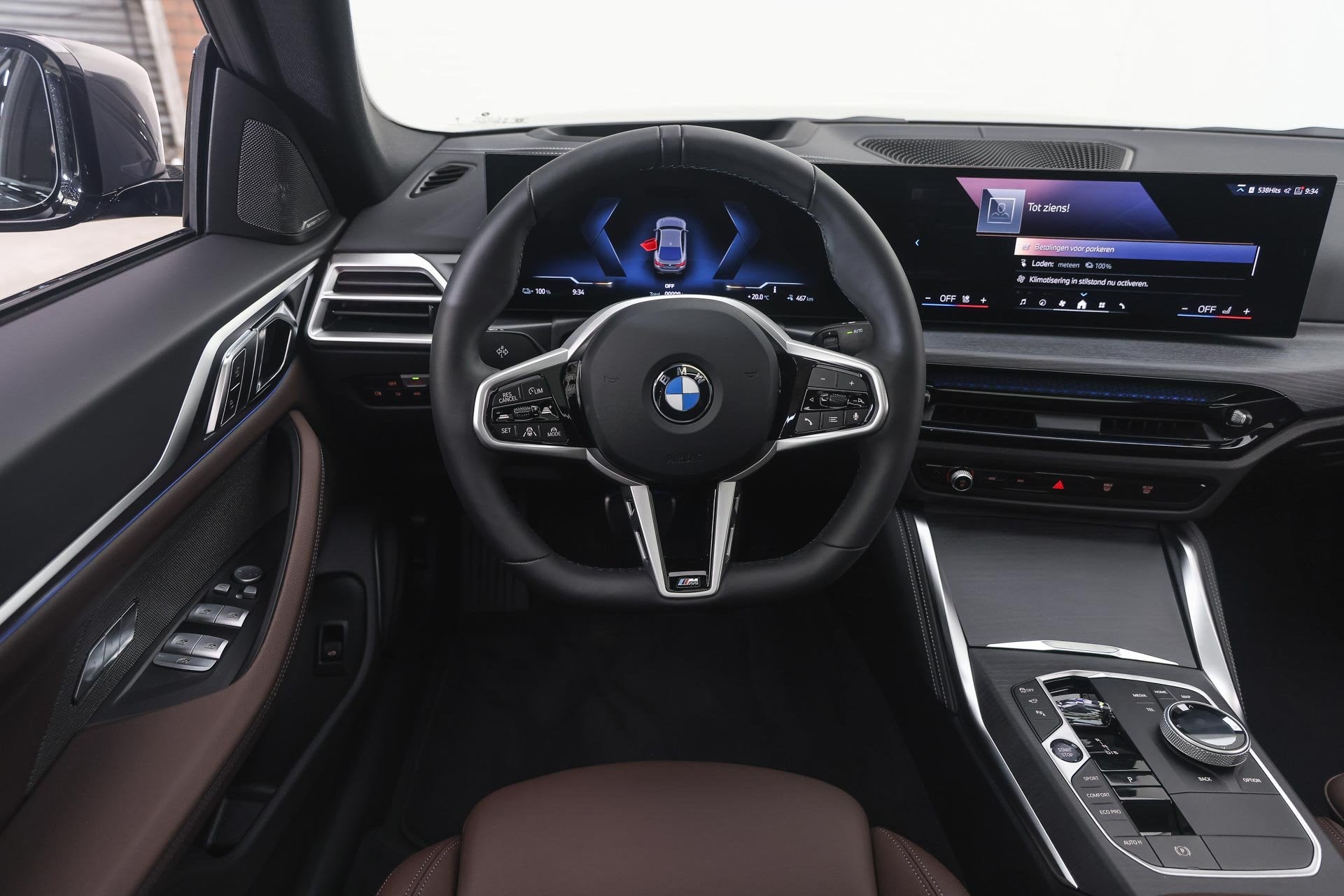 BMW i4 eDrive40 M Sport / Schuif-kanteldak / Trekhaak / M Ad, Dealer onderhouden, Achterwielaandrijving, Zwart, 2020 kg