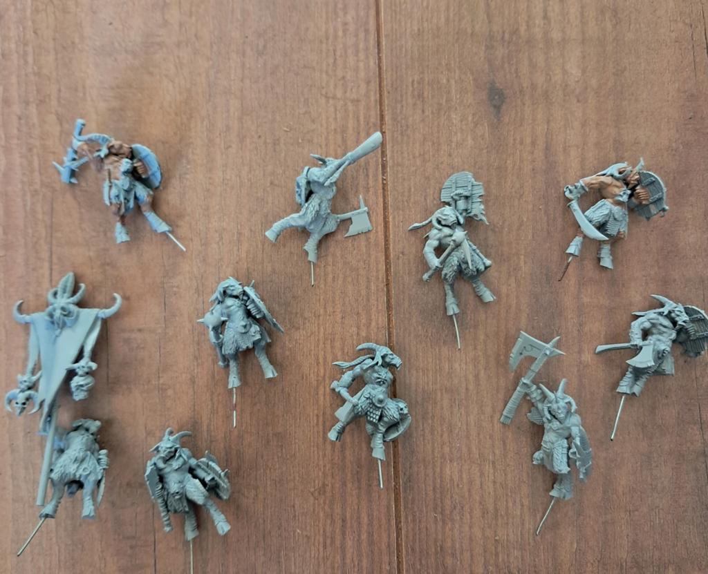 Warhammer The old world Fantasy miniaturen Beastmen Chaos, Ophalen of Verzenden, Zo goed als nieuw, Warhammer, Figuurtje(s)