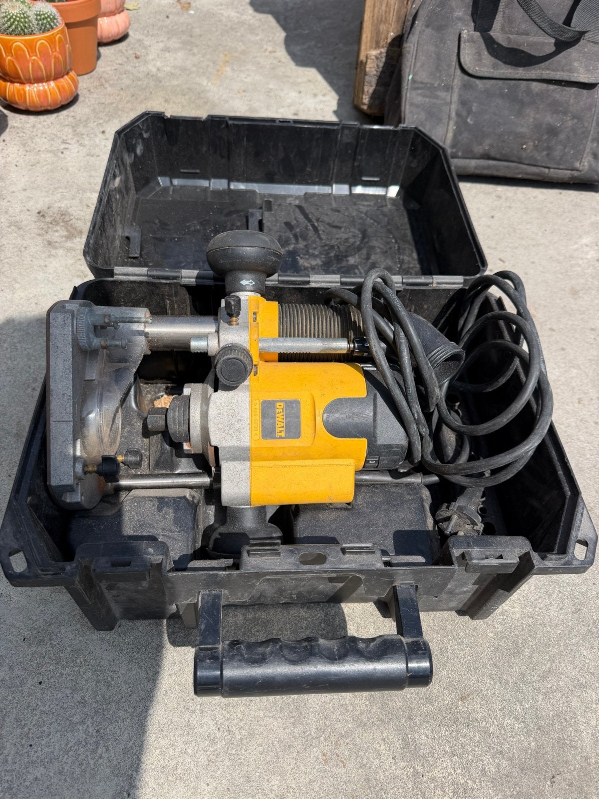 DeWalt Bovenfrees DW621- Krachtig en Betrouwbaar Gereedschap, Ophalen, Gebruikt, Dewalt, Dewalt