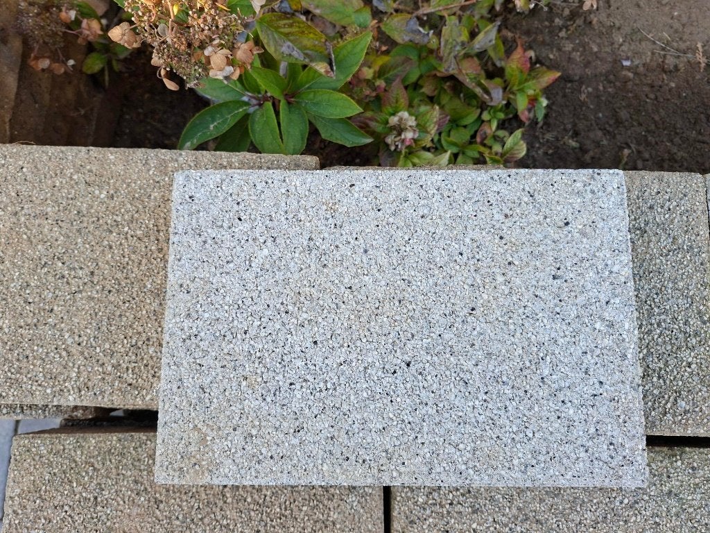 Gebruikte betonnen klinkers/tegels voor oprit of terras,, Tuin en Terras, Ophalen, Gebruikt, 10 m² of meer, Beton