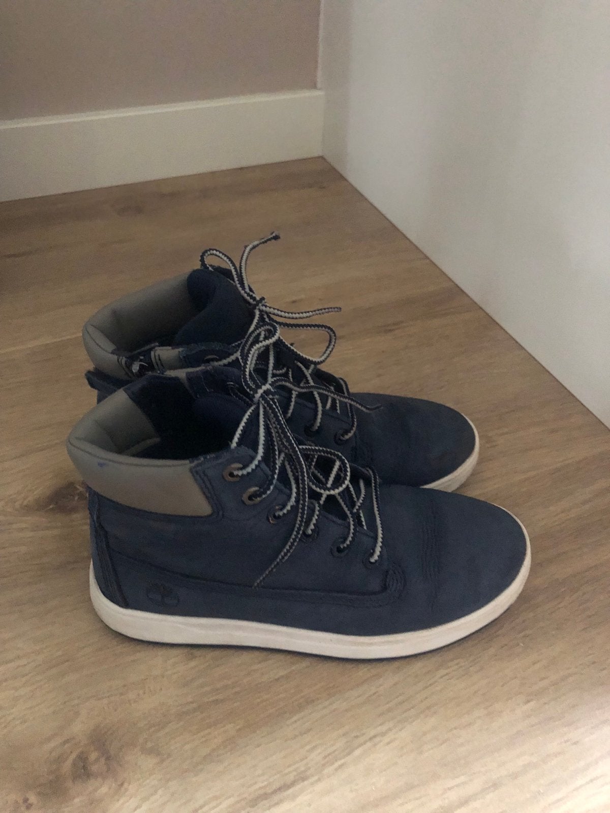 Timberland boots voor jongens - Maat 33, Ophalen of Verzenden, Gebruikt, Jongen, Schoenen