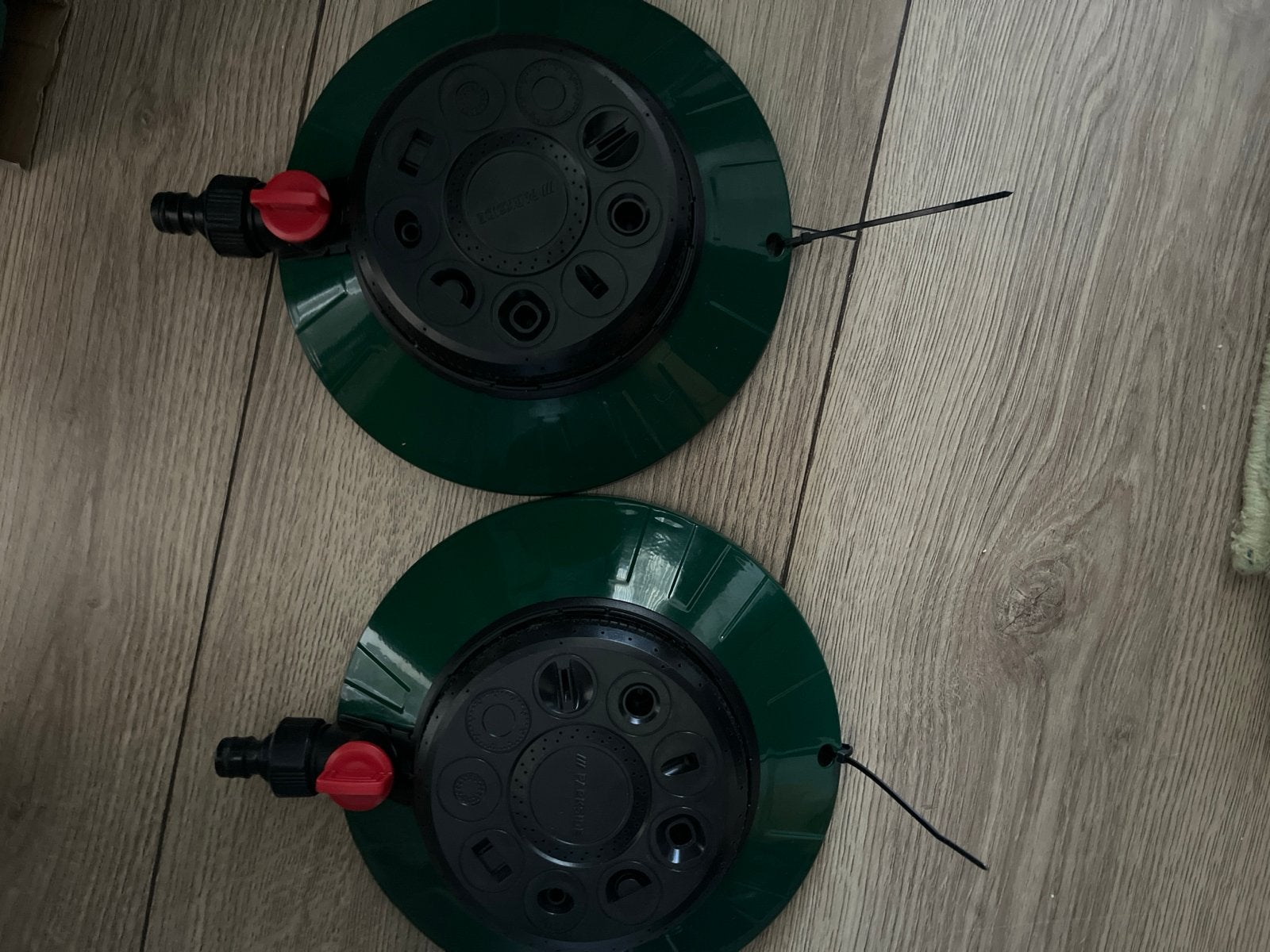 2x Multisproeier voor tuin en gazon, Tuin en Terras, Tuinsproeiers, Ophalen, Gebruikt, Multisproeier