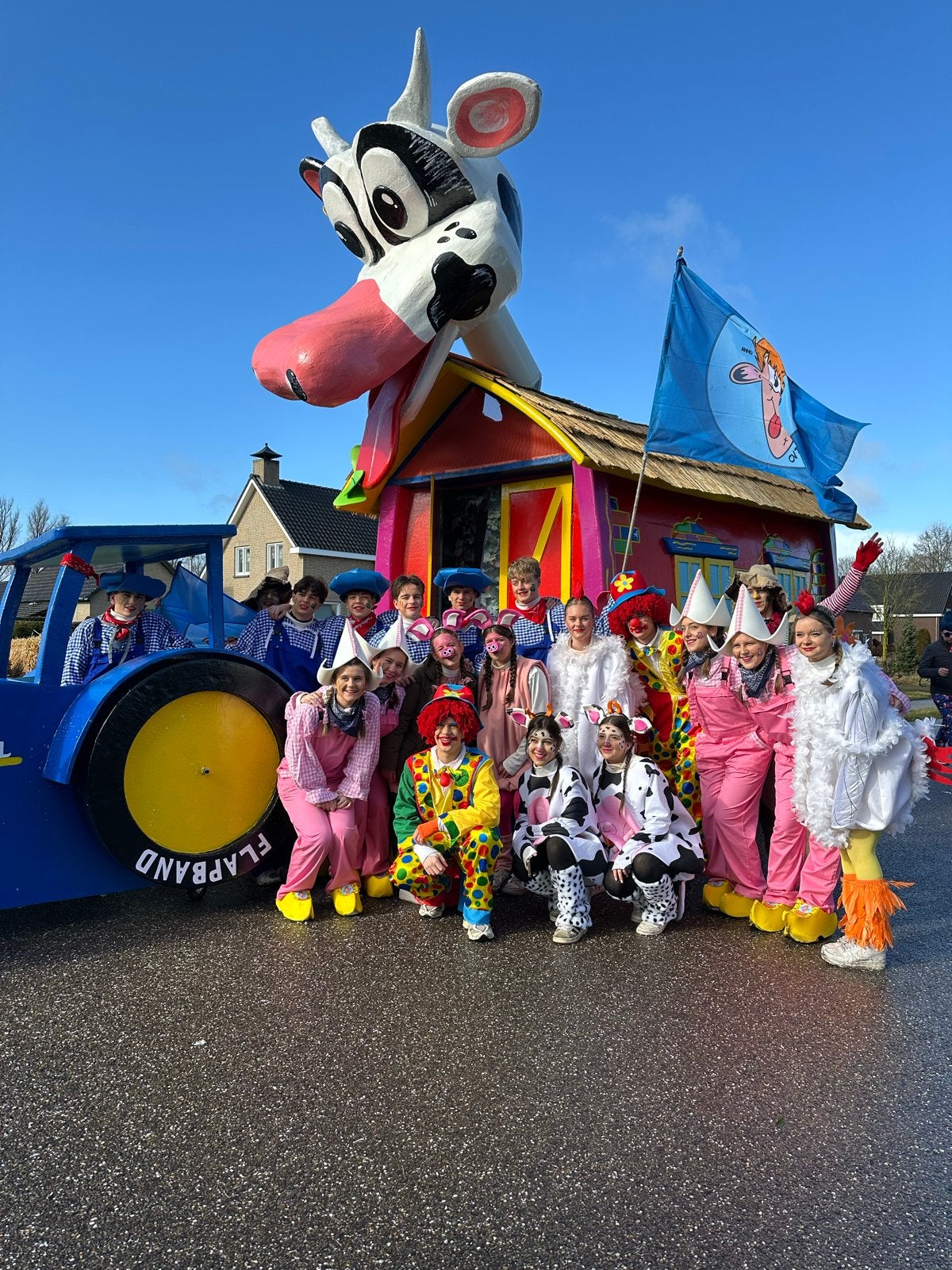 Carnavalswagen, Hobby en Vrije tijd, Feestartikelen, Ophalen of Verzenden, Gebruikt, Feestartikel, Carnaval