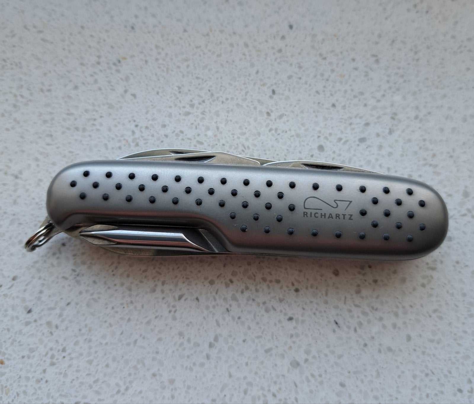 Richartz Solingen mes zakmes Victorinox, Caravans en Kamperen, Kampeergereedschap, Ophalen of Verzenden, Nieuw