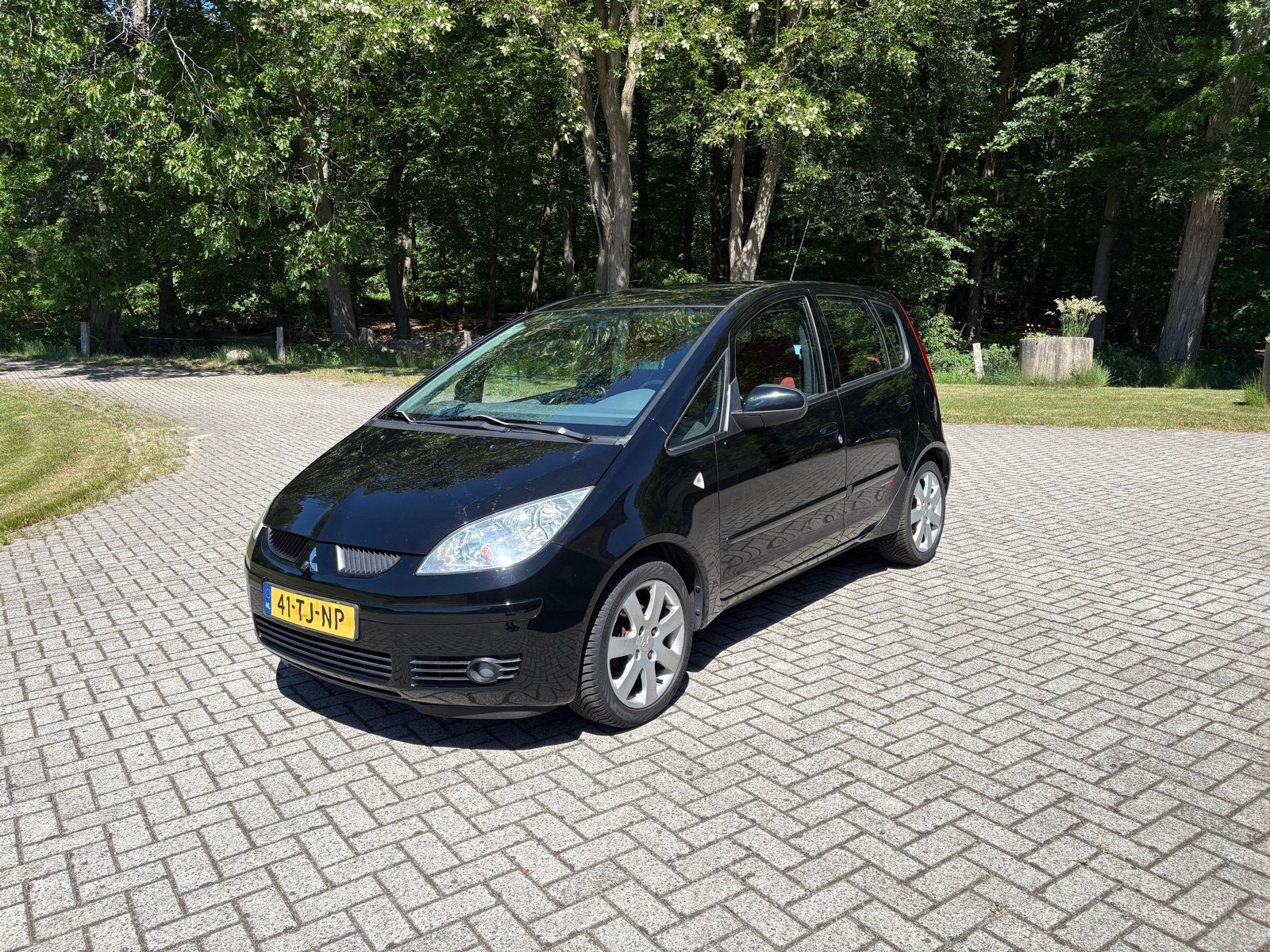 Mitsubishi Colt 1.3 CZ5 2006 Zwart, Auto's, 31 €/maand, Origineel Nederlands, Handgeschakeld, Particulier