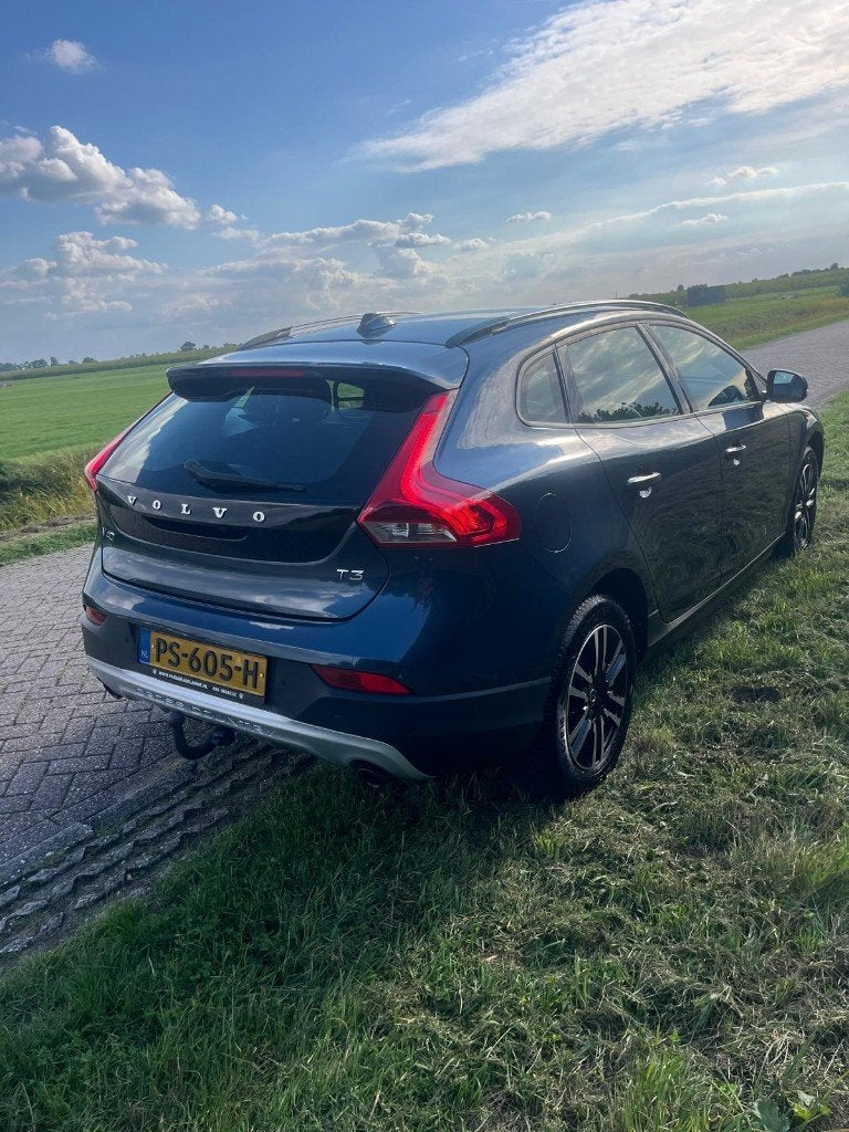 Volvo V40 Cross Country T3 Nordic+ uit 2017., 1498 cc, 700 kg, Origineel Nederlands, Particulier