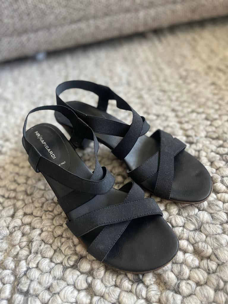 NR RAPISARDI Sandalen met hakje - Maat 39 - Made in Italy, Ophalen of Verzenden, Gedragen, Zwart, Sandalen of Muiltjes