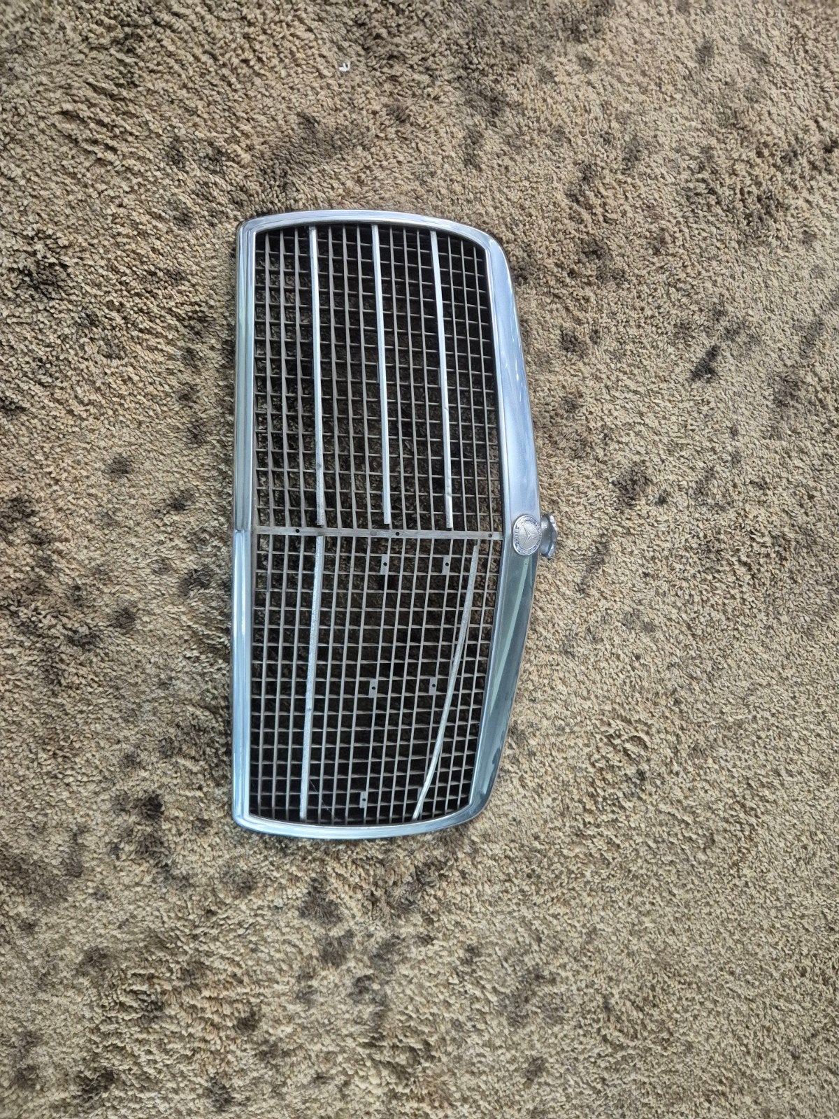 Mercedes W115 Grill - Klassieke Grille voor Oldtimer, Ophalen of Verzenden, Gebruikt, Mercedes-Benz