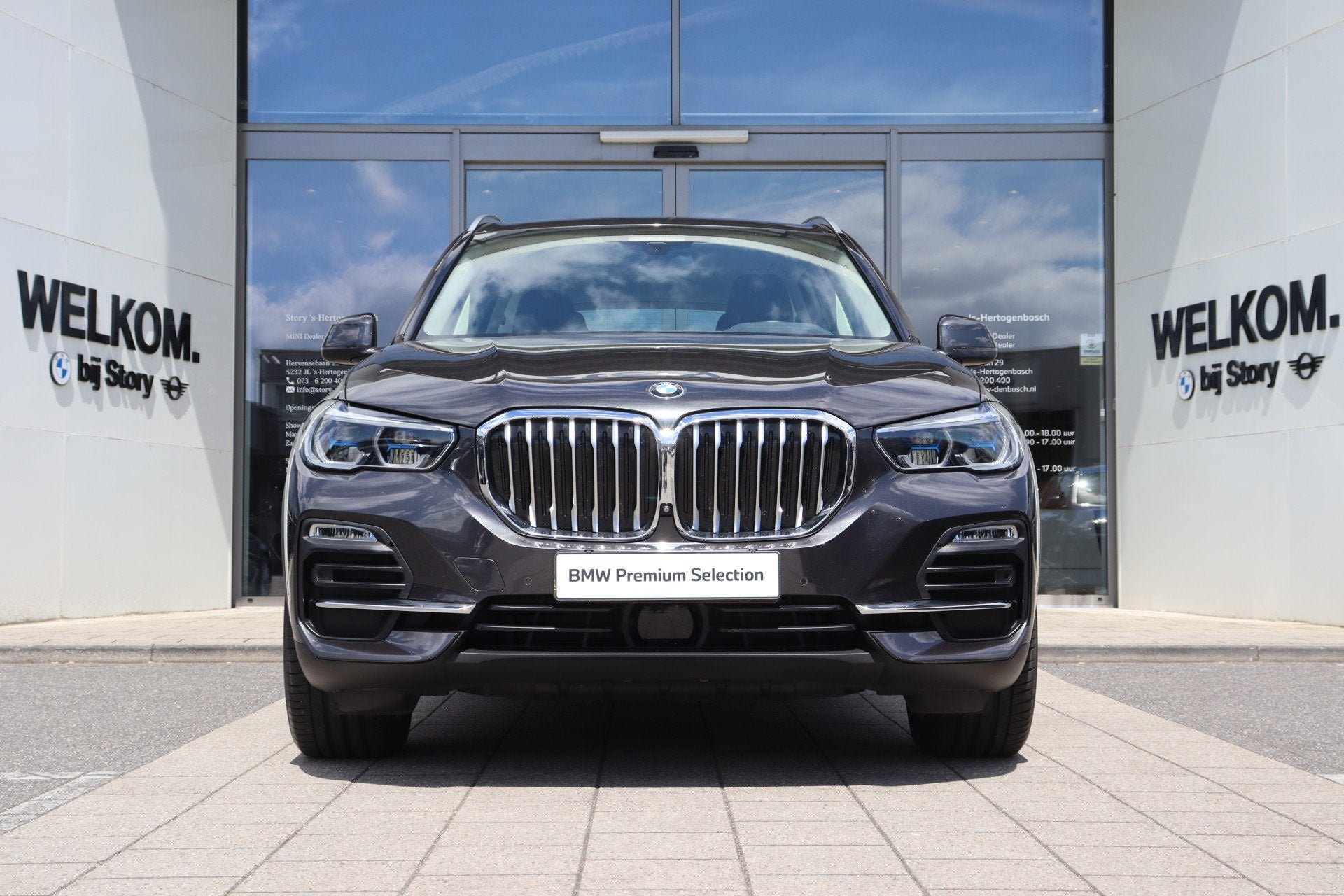 BMW X5 xDrive45e High Executive Automaat / Trekhaak / Laserl, 12 maanden, Gebruikt, 394 pk, 97 km