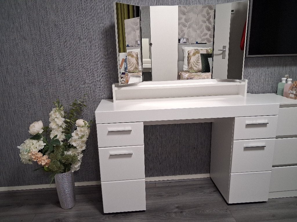 Meubel Makeup bureau glans wit, Huis en Inrichting, Ophalen, Hoog-Glans wit, 100 tot 150 cm, Zo goed als nieuw