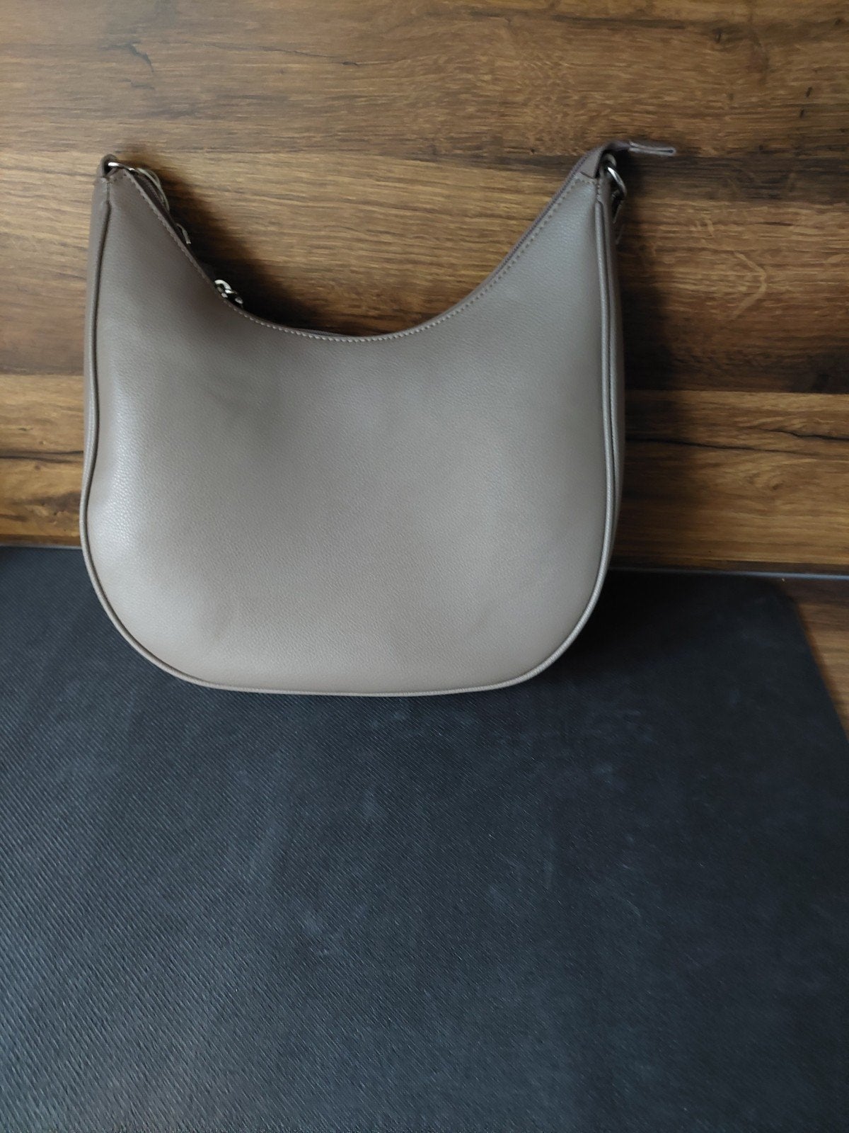 Stijlvolle schoudertas van C&A - Nieuw met label, Sieraden, Tassen en Uiterlijk, Tassen | Damestassen, Ophalen of Verzenden, Nieuw