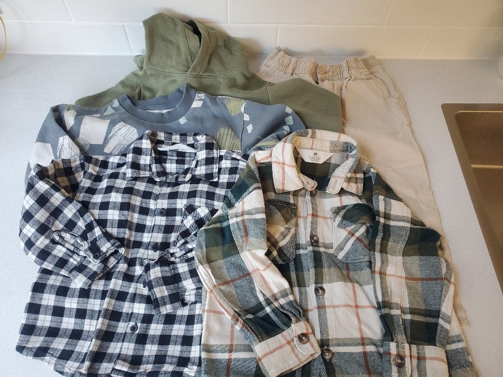 Kledingpakket maat 98-104 - Truien, blousjes, broek, sloffen, Ophalen of Verzenden, Gebruikt, Maat 98