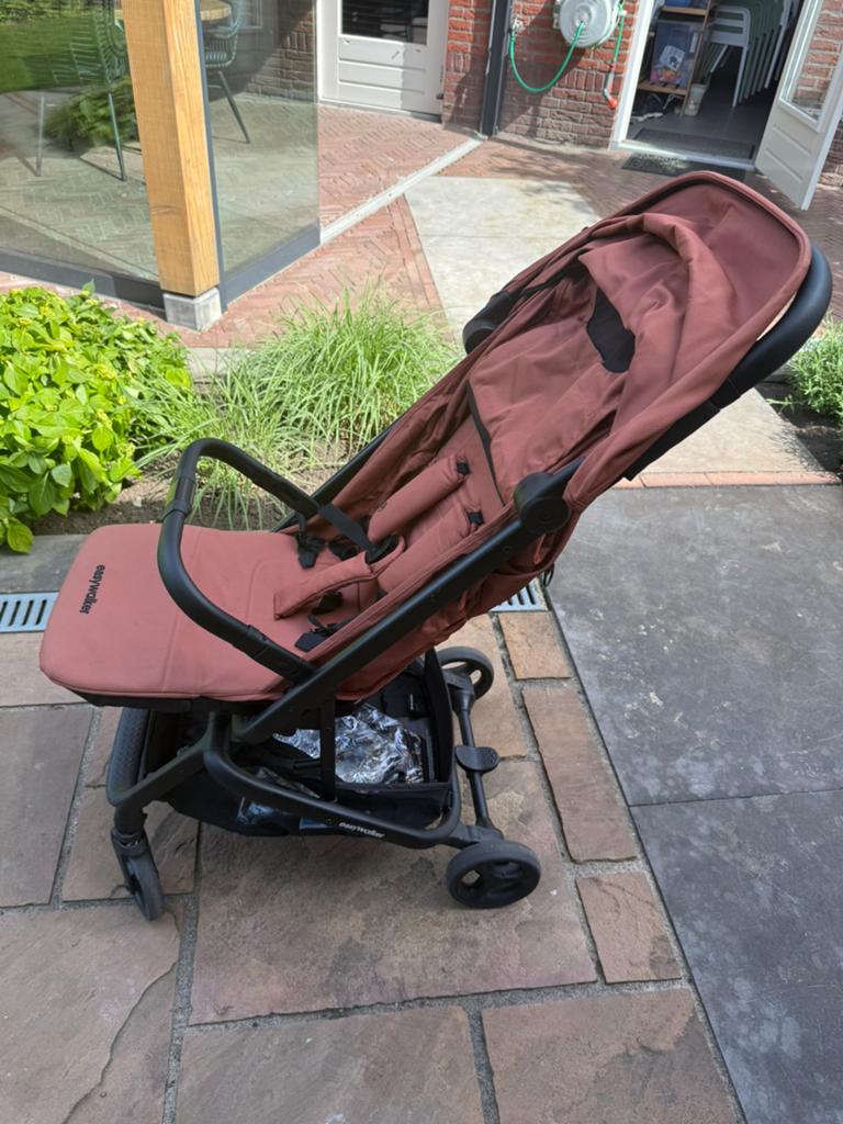 Buggy - easywalker Miley2, Kinderen en Baby's, Buggy's, Ophalen, Zo goed als nieuw, Regenhoes