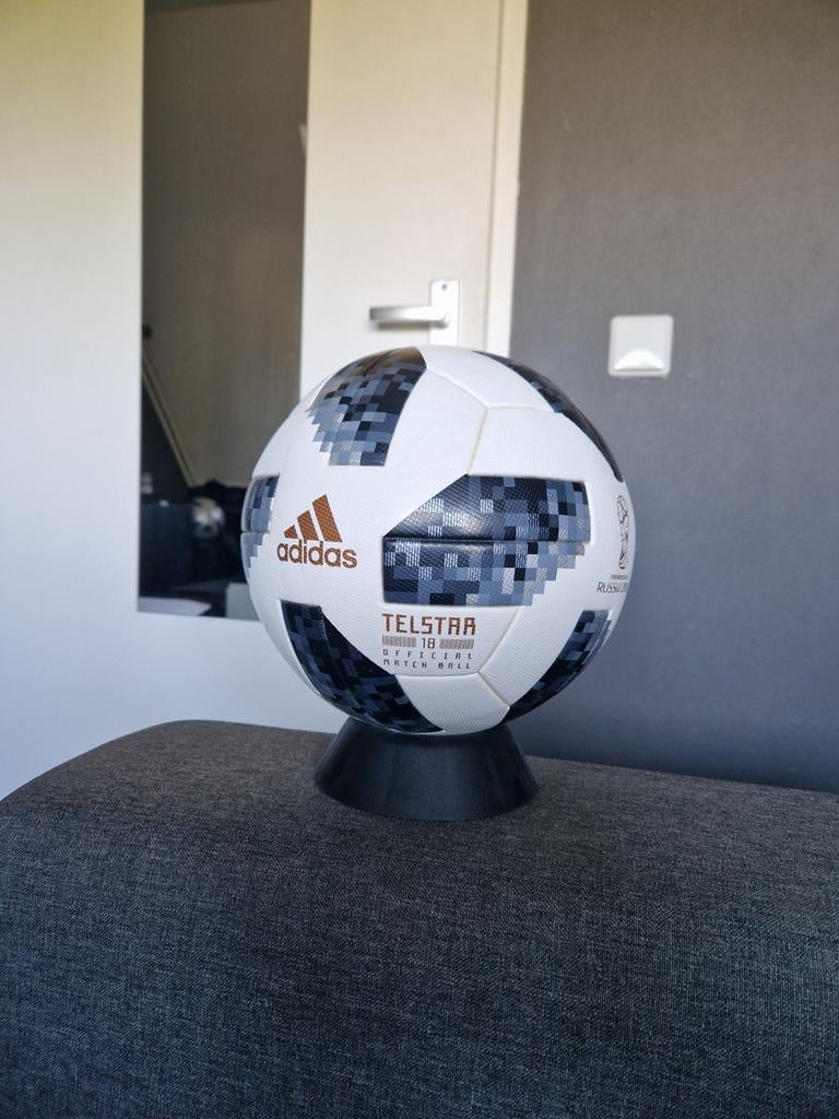 Adidas Telstar OFFICIAL MATCHBALL (WK 2018), Ophalen of Verzenden, Buitenlandse clubs