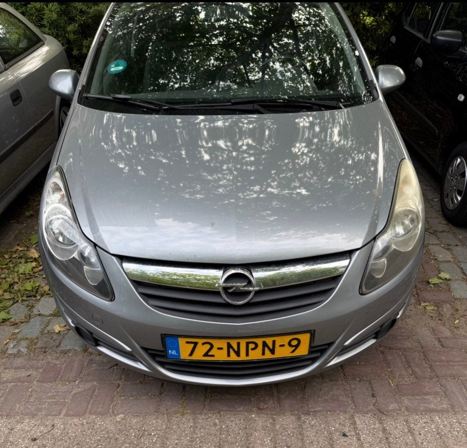 Opel Corsa 1.2 16V 3D Easytronic 2010 Grijs, Auto's, 450 kg, 40 €/maand, 750 kg, 1229 cc