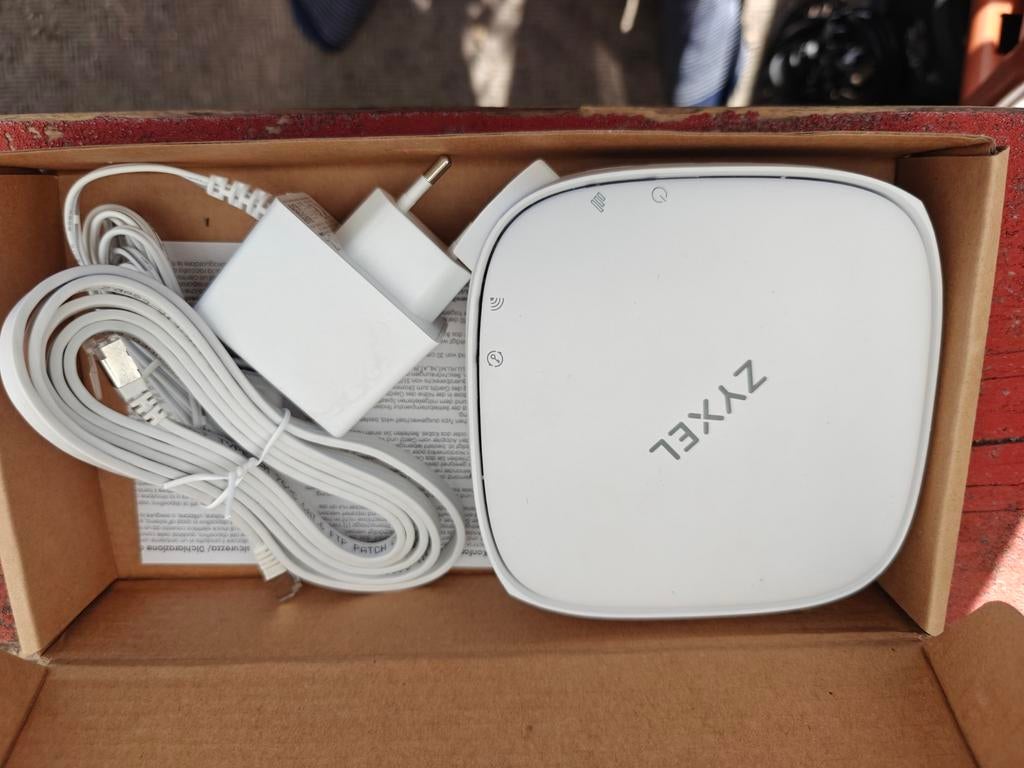 Zyxel WX5600-T0 Dual-Band Wireless AX6000 Gigabit Extender, Ophalen of Verzenden, Nieuw, Zyxel