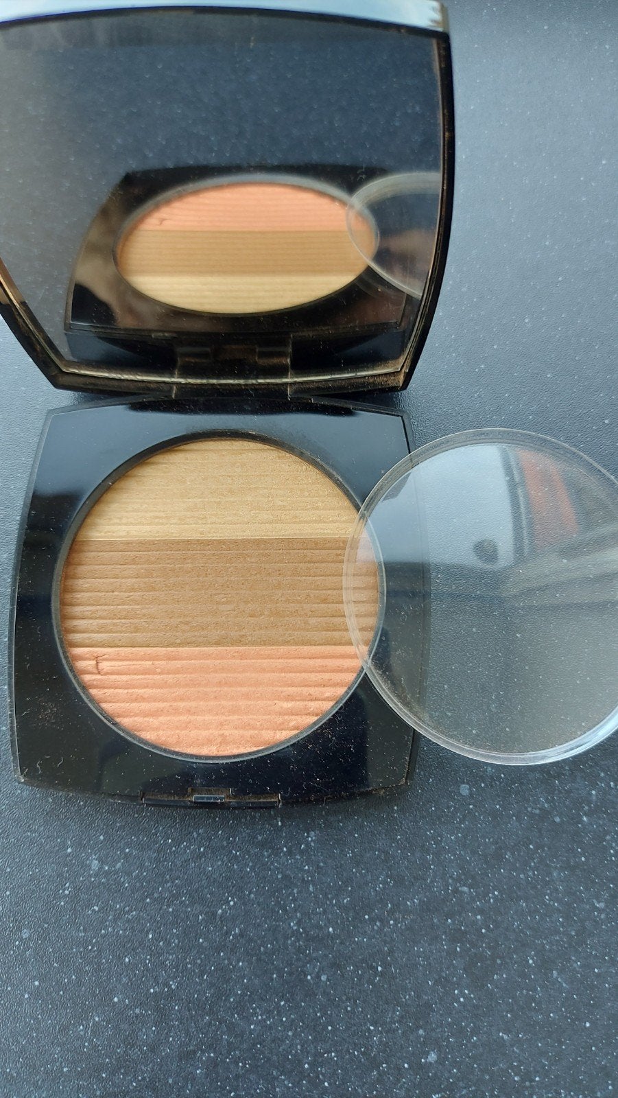 Chanel Les Beiges Healthy Glow Sun-Kissed Powder Light Coral, Ophalen of Verzenden, Gebruikt, Gehele gezicht, Make-up