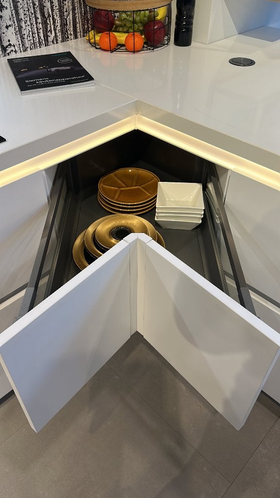 Showroom keuken L greeploos, Ophalen, Wit, Bauformat, Hoekkeuken