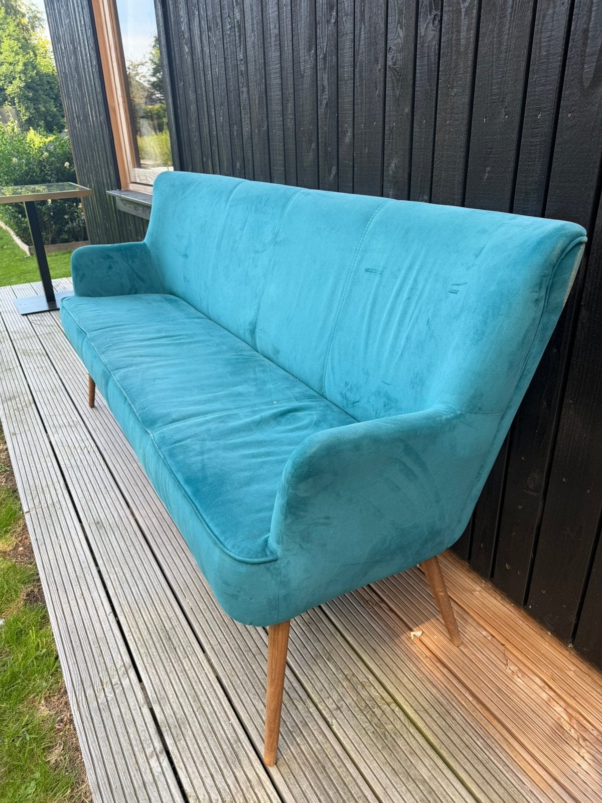 Petrol blauw bankje, Ophalen