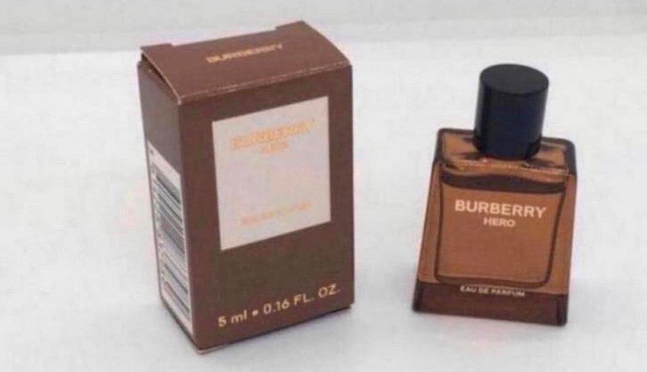 Miniatuur Burberry Hero parfum 5 ml eau de parfum, Verzenden, Nieuw, Miniatuur, Gevuld
